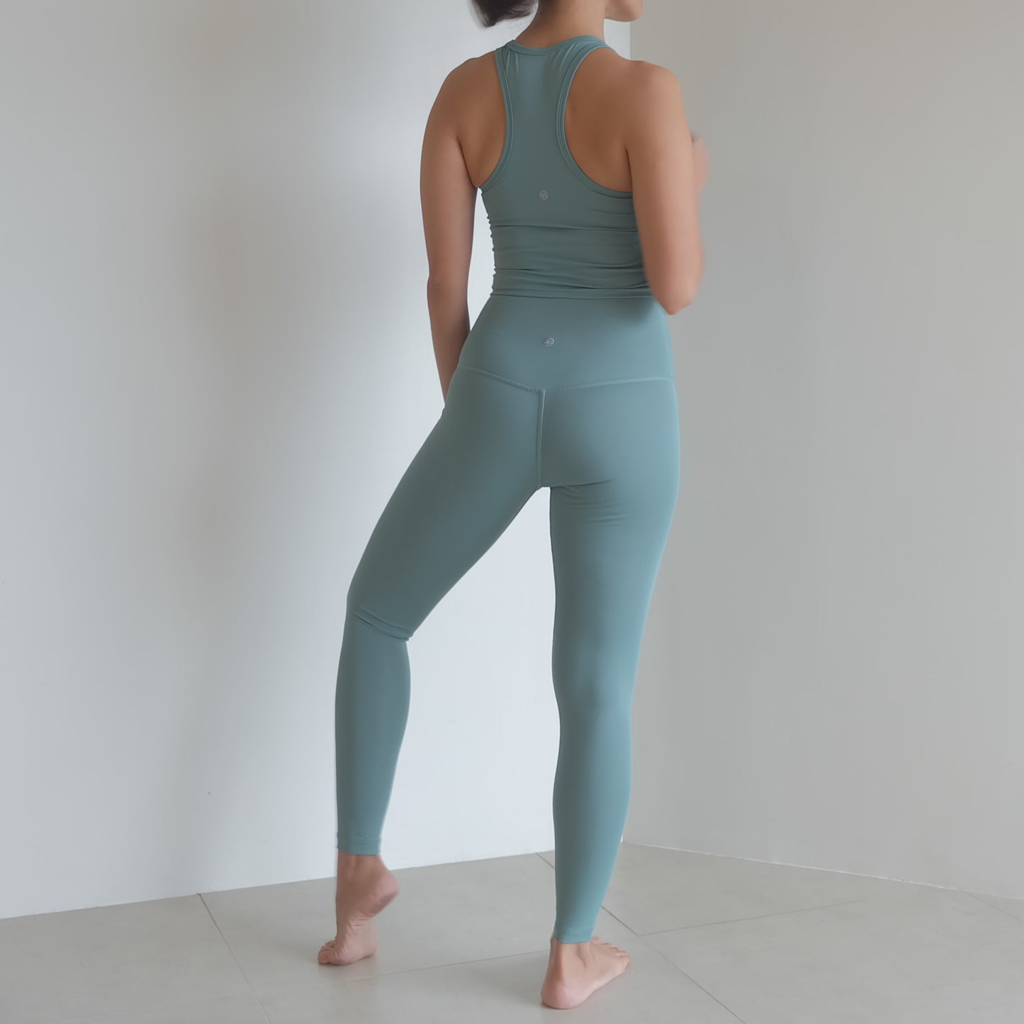 25" inseam leggings in All the Waves