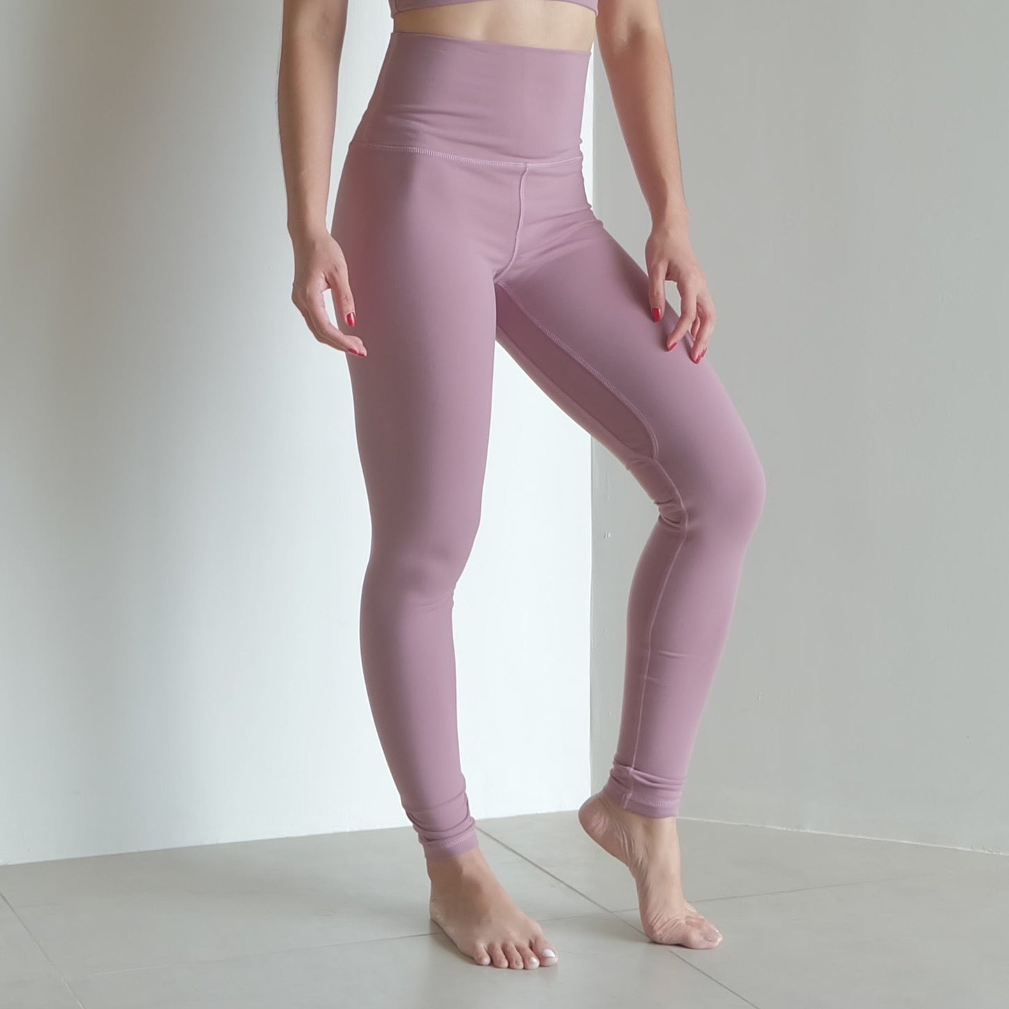 26” inseam highwaist leggings in Mauve Pink